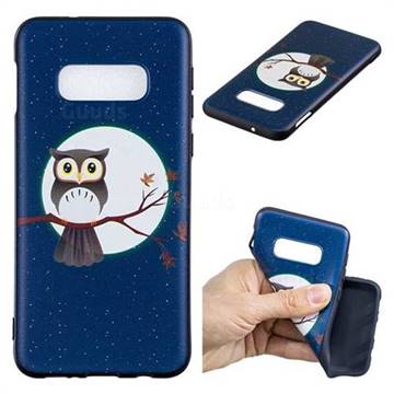 Moon and Owl 3D Embossed Relief Black Soft Back Cover for Samsung Galaxy S10e(5.8 inch)