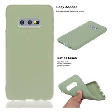 Soft Matte Silicone Phone Cover for Samsung Galaxy S10e (5.8 inch) - Bean Green