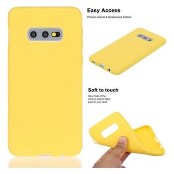 Soft Matte Silicone Phone Cover for Samsung Galaxy S10e (5.8 inch) - Yellow