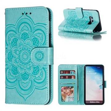 Intricate Embossing Datura Solar Leather Wallet Case for Samsung Galaxy S10e (5.8 inch) - Green