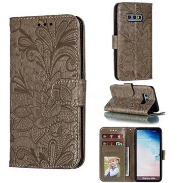 Intricate Embossing Lace Jasmine Flower Leather Wallet Case for Samsung Galaxy S10e (5.8 inch) - Gray