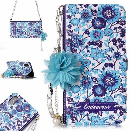 Blue-and-White Endeavour Florid Pearl Flower Pendant Metal Strap PU Leather Wallet Case for iPhone XS / X / 10 (5.8 inch)